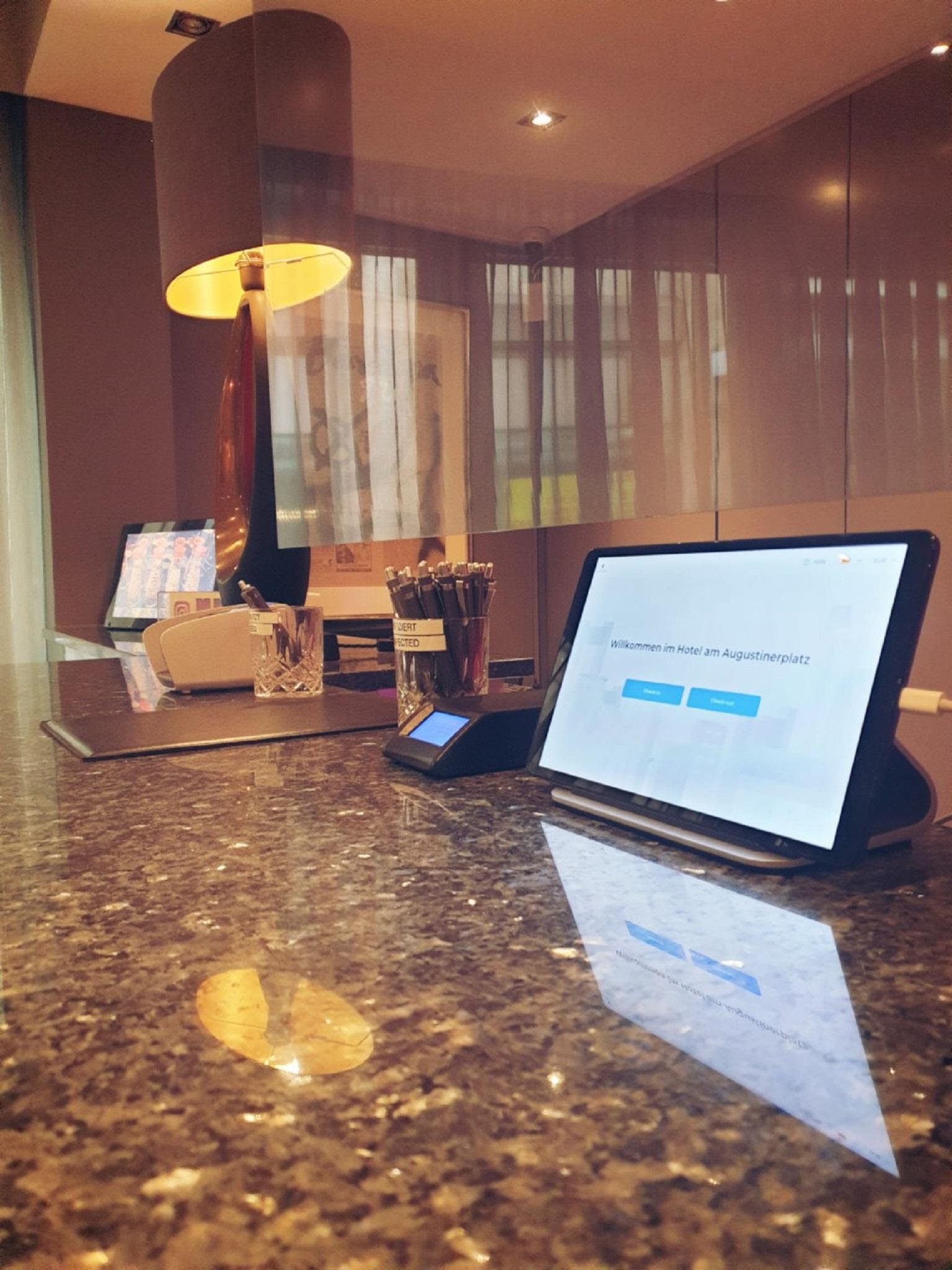 Hotel Am Augustinerplatz Кельн Екстер'єр фото